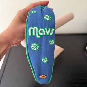 Lele Sadoughi Blue and Green Mavs Headband